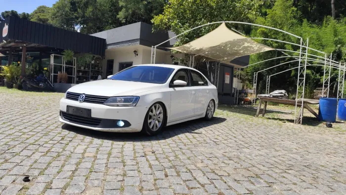 Volkswagen Jetta Comfortline 2.0 T.flex 8V 4P Tipt. 2013