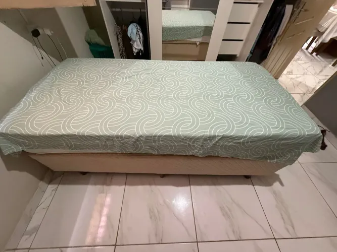 Vendo cama solteiro