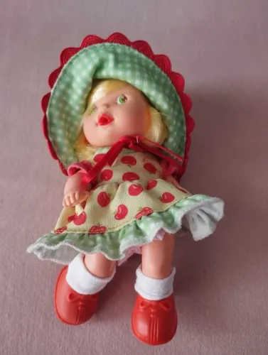 Boneca bebê Macazinha anos 2000