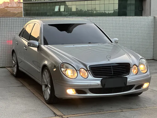 Mercedes-Benz E-320 Avantgarde 2004