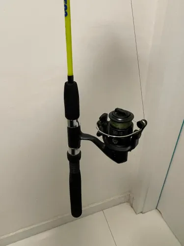 Vara de pescar com molinete 8-1LB 