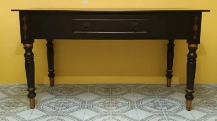 MESA COLONIAL