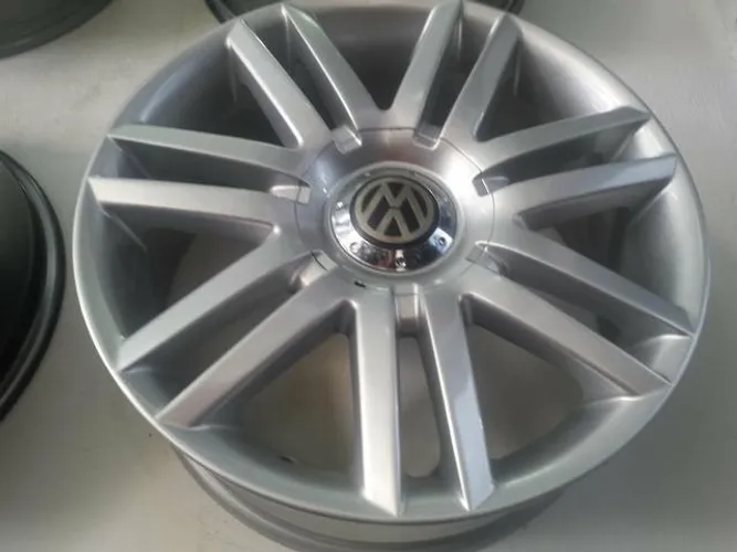 Roda aro 17 K15 Prata krmai VW gol multi furo jogo