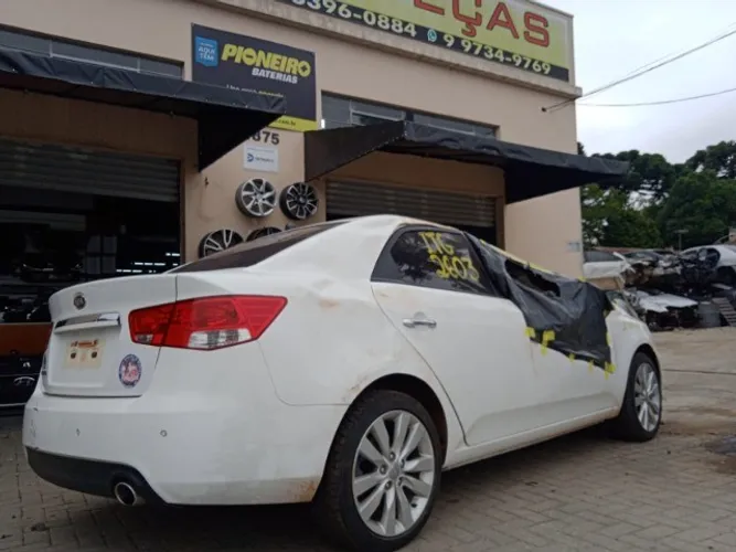Sucata Cerato Retirada de Peças