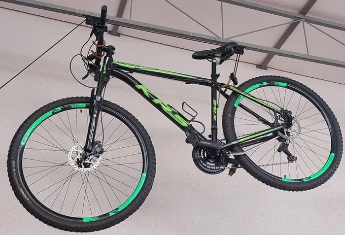 Bike aro 29 com câmbios shimano 