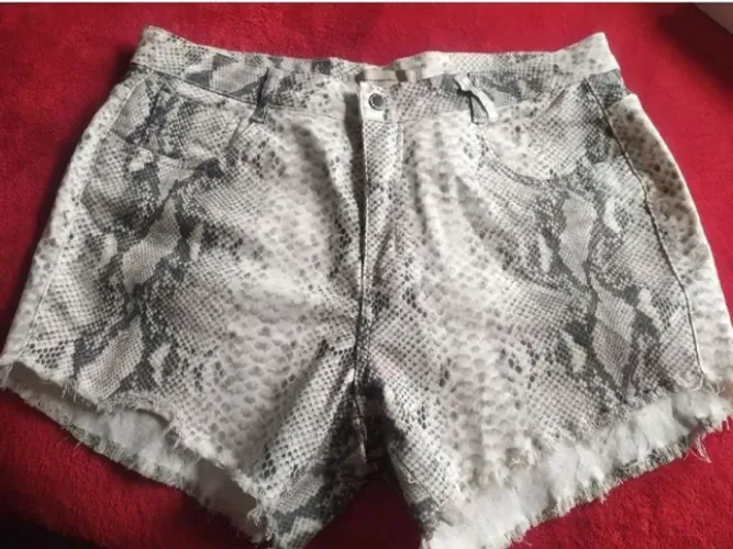 Short feminino 46