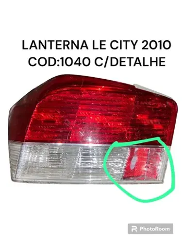 Lanterna lado esquerdo Honda City 2010 com detalhe