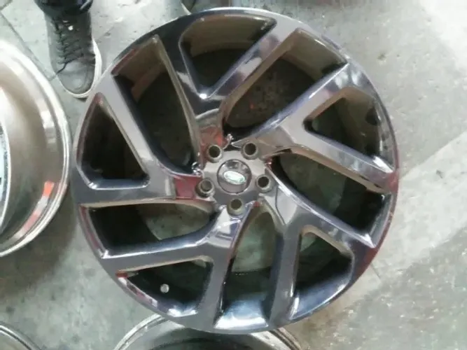 Jogo de rodas aro22 land rover 5x120 22x9 et38 preta brilhante