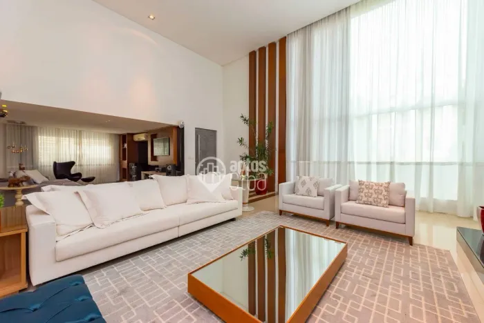 Luxuosa Residência com 4 suítes no Condomínio West Side III, Campo Comprido - Curitiba/PR