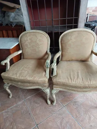 CADEIRA ANTIGA LUIS XV 