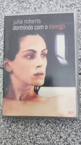 Dormingo com o Inimigo (Julia Roberts)