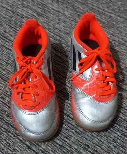 Chuteira Adidas F-50