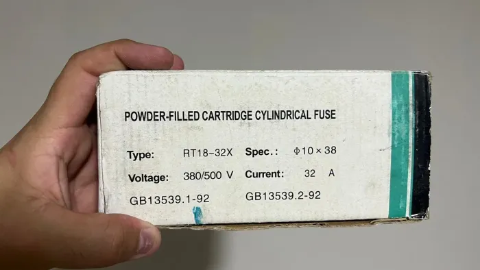 Disjuntores e Fusíveis para Proteção Elétrica BRASILTEC