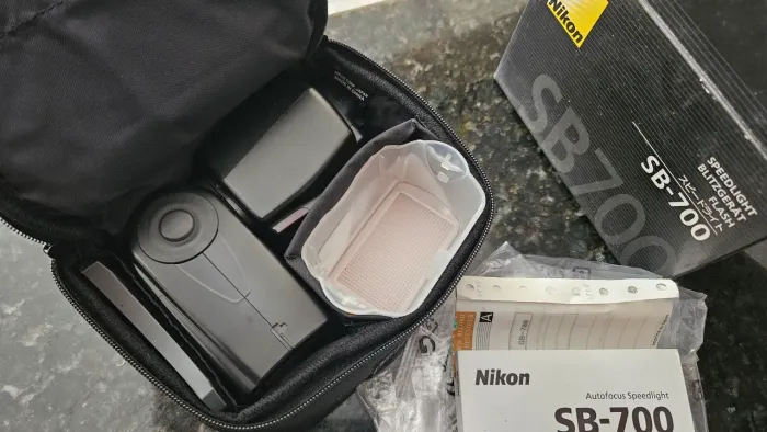 Flash Nikon SB-700