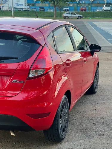 Ford Fiesta 1.5 16V Flex Mec. 5P 2015