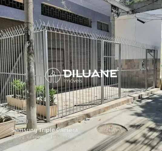 Apartamento - / Residencial / Catumbi