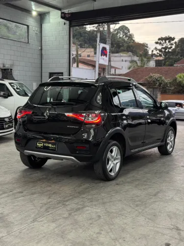 Sandero Stepway Zen 2022 1.6 MANUAL - apenas 33 mil km