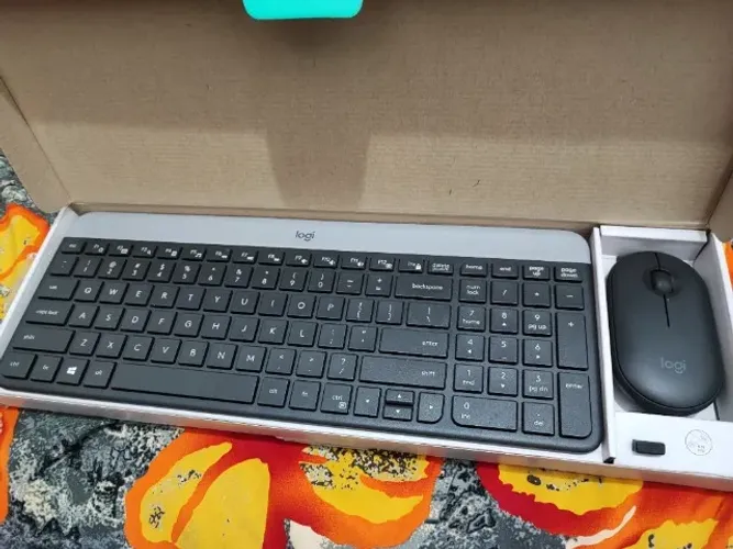 Kit Teclado/Mouse sem fio Logitech MK470