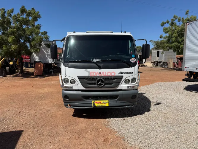 Accelo 815, 2018/19, completo, top de linha, carroceria 6.20m, extra, acelo mercedinha