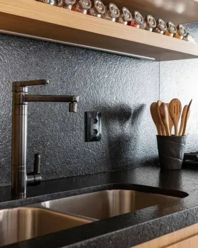 Bancadas pias e ilhas em Granito Preto Escovado Melhor preço de BH