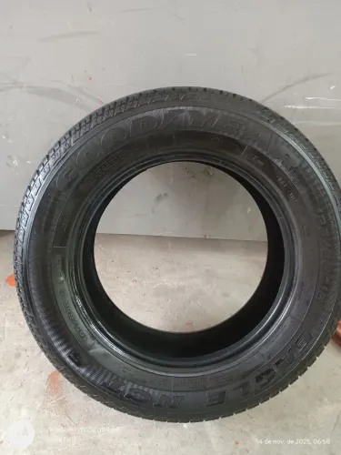 PNEU GOODYEAR EAGLE 195/65/15 (remendo na lateral) 