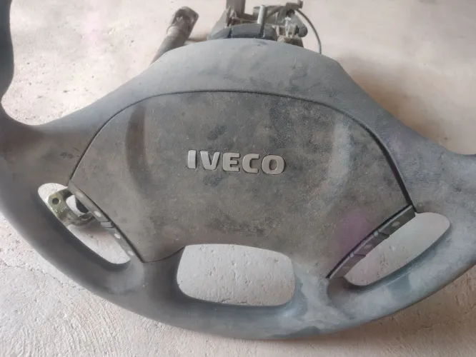 Volante e coluna do Iveco stralis 