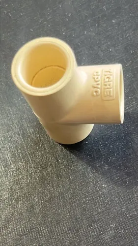TÊ AQUATHERM 90 GRAUS CPVC BEGE , AGUA QUENTE TIGRE 1/2" 15MM