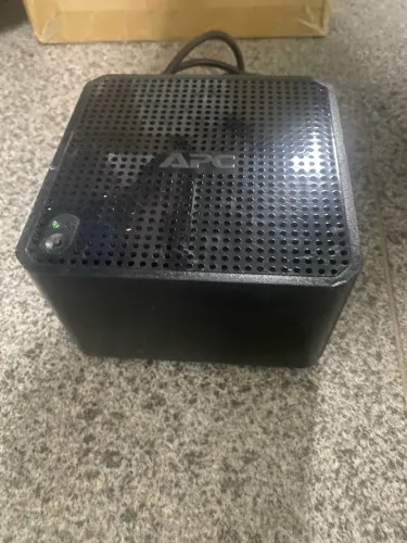 Lote Estabilizador APC 300VA 12 Und