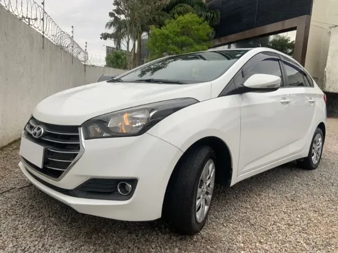 Hyundai HB20S C.plus/c.style 1.6 Flex 16V Mec.4p 2017