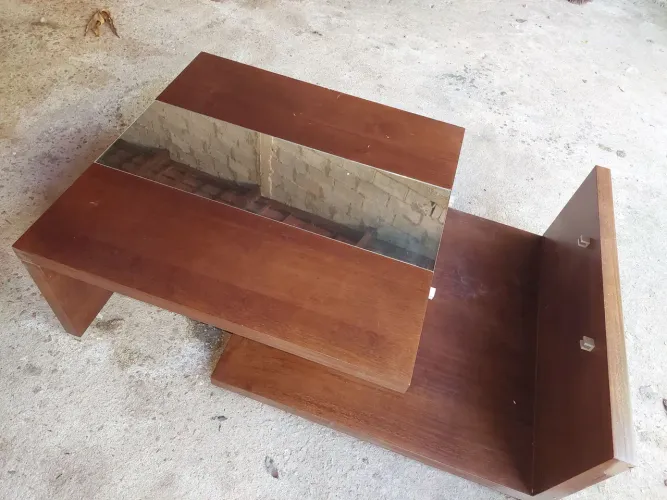 Mesa de Centro Madeira com Detalhe em Metal