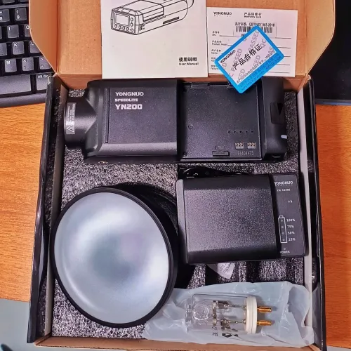 Flash tocha Yongnuo YN-200