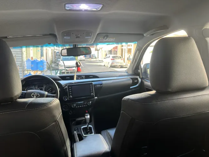 Hilux 2021 flex,único dono, revisãoes feitas na concessionária, ipva 2025!