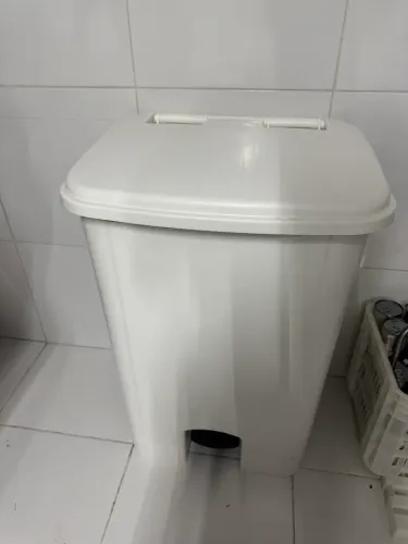 Lixeira 100L