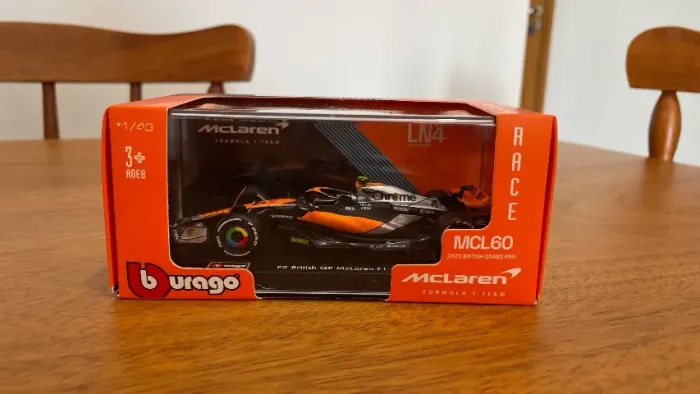 Burago McLaren MCL60 2023 do Lando Norris