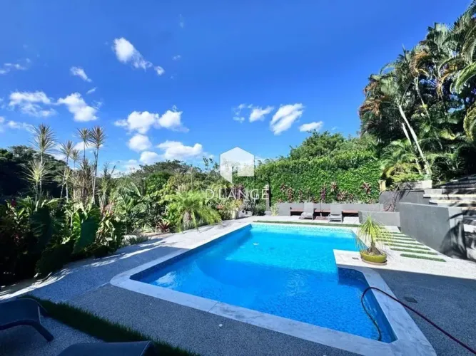 Casa à venda no bairro Caixa D´Água em Vinhedo