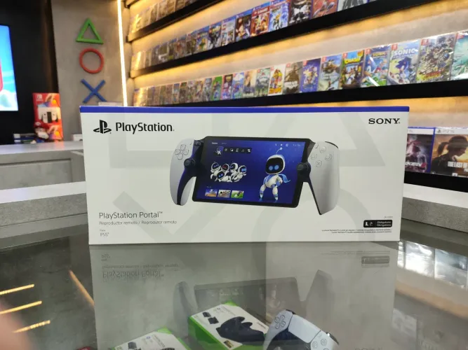 PlayStation Portal Semi-novo na caixa com garantia 