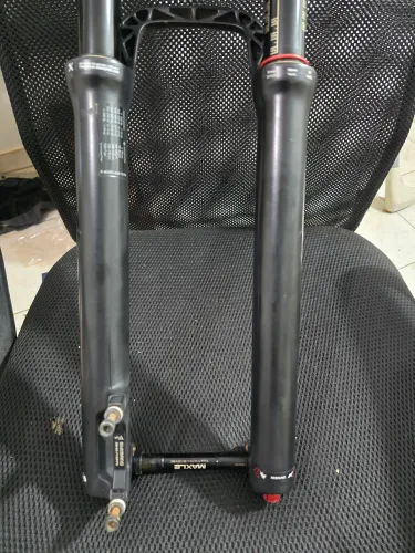 Suspensão Rockshox Reba Boost 