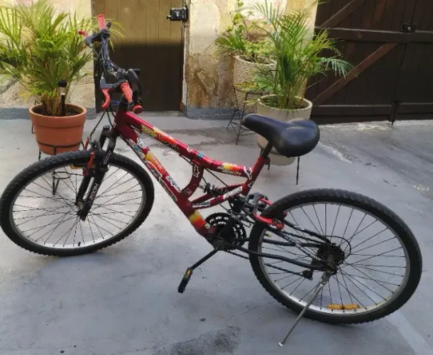 Bicicleta Aro 26 Sami Max250 dupla suspensão 18 marchas