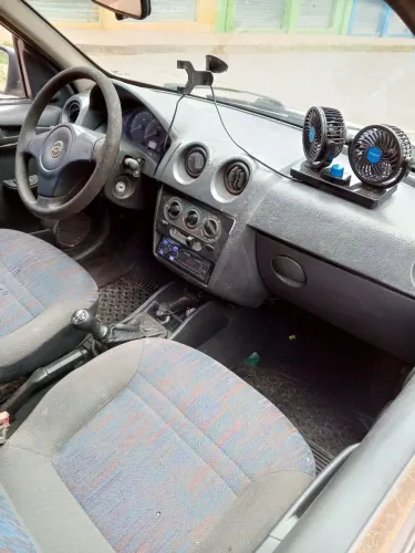 Vende-se um celta sprit 