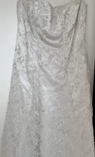 Lindo vestido renda bordado
