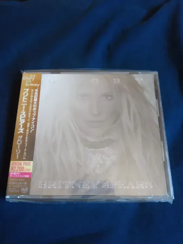Britney Spears Glory Japonês