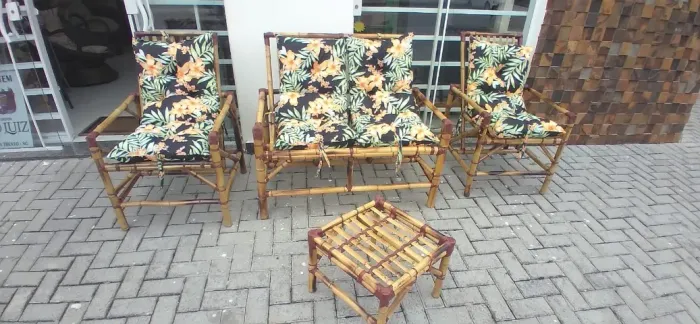 Conjunto Bambu 2 poltronas + 1 uma namoradeira + 1 mesinha