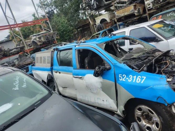 Peças para Toyota Hilux sucata baixado