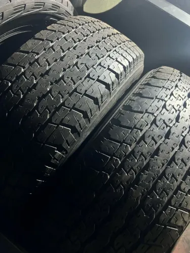Pneu Bridgestone 265/70/16 85 % Vida util.