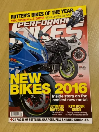 Revista Inglesa Nova Suzuki SRAD GSX-R1000 (2016)