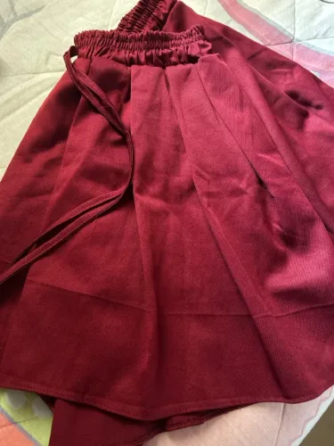 Vendo Saia/short vermelha rodada
