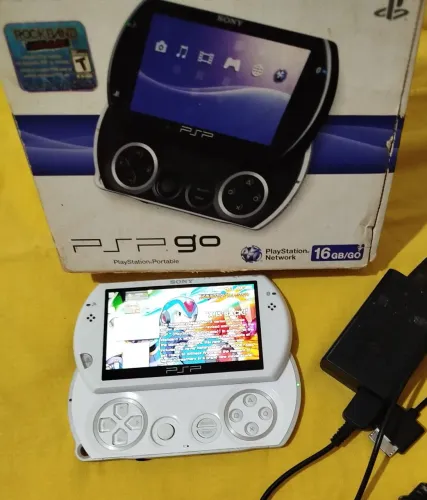PSP Go completo desbloqueado 1000 jogos