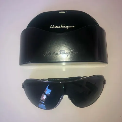 Óculos de sol Salvatore Ferragamo