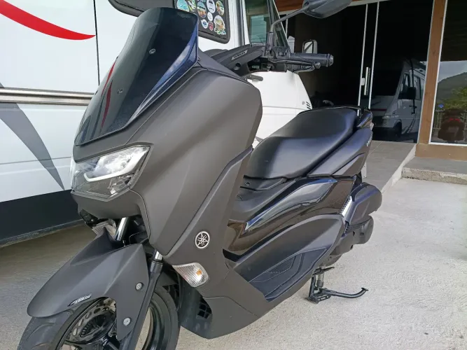 Nmax 160 com chave presencial