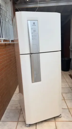 Geladeira Eletrolux 450 litros